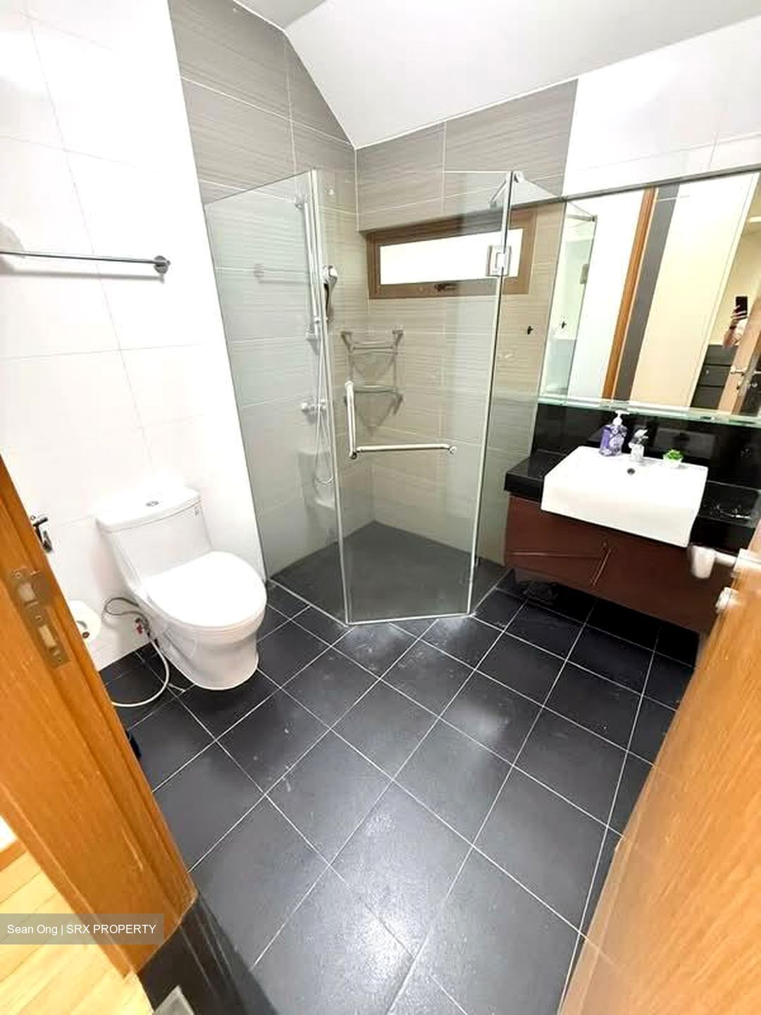 Jalan Pasir Ria (D5), Terrace #572669111